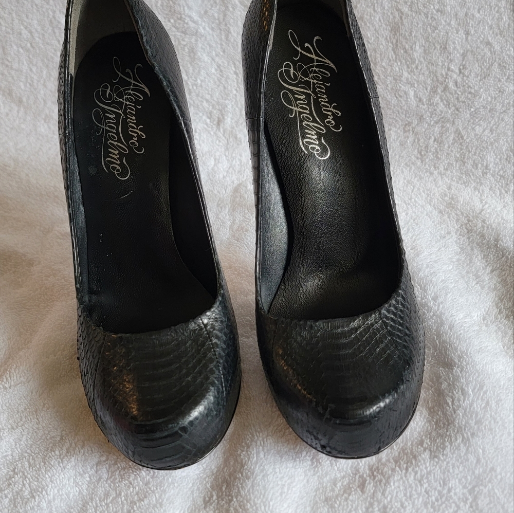 Alejandro Ingelmo Python Pumps - image 1